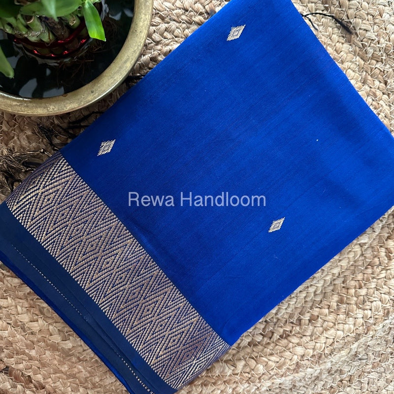 Famous Nayanthara Blue Zari Butti Maheshwari Saree DBS011