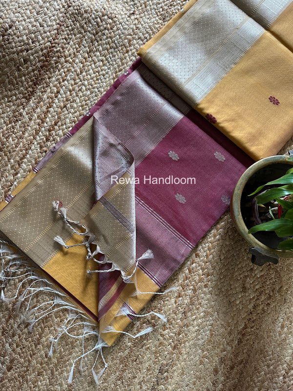 Maheshwari Silver Butti Saree
