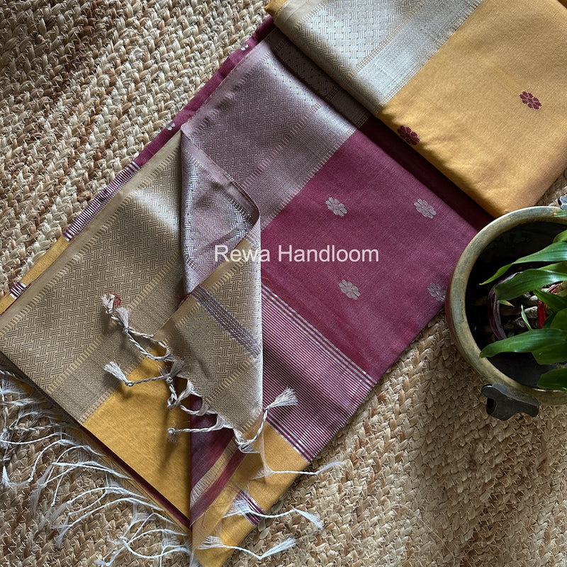 Maheshwari Silver Butti Saree