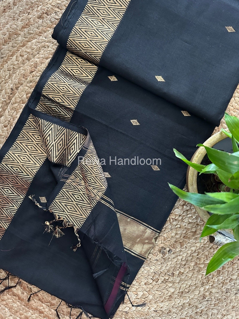 Famous Nayanthara Black Zari Butti Maheshwari Saree DBS014