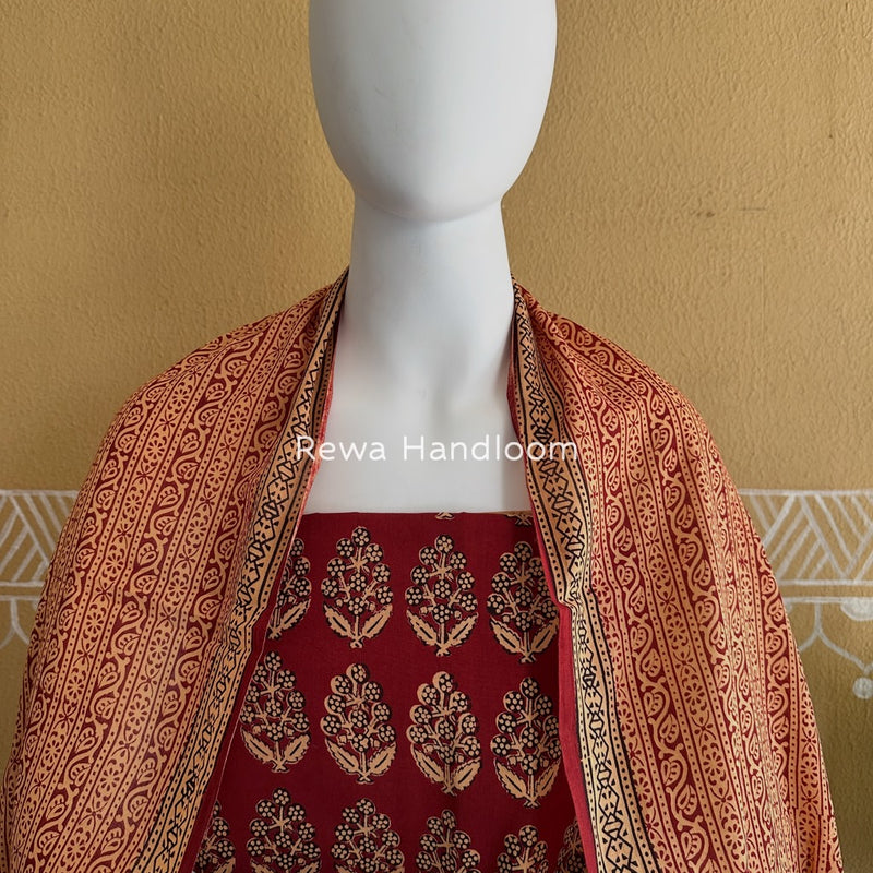 Red-Cream Bagh Print Cotton Suit BGCSJ049