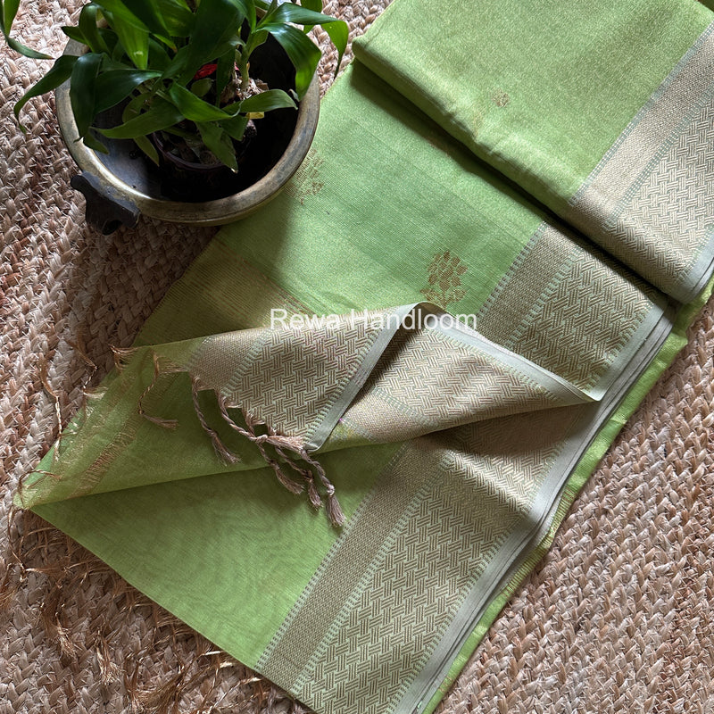 Maheshwari Tissue Butti Saree