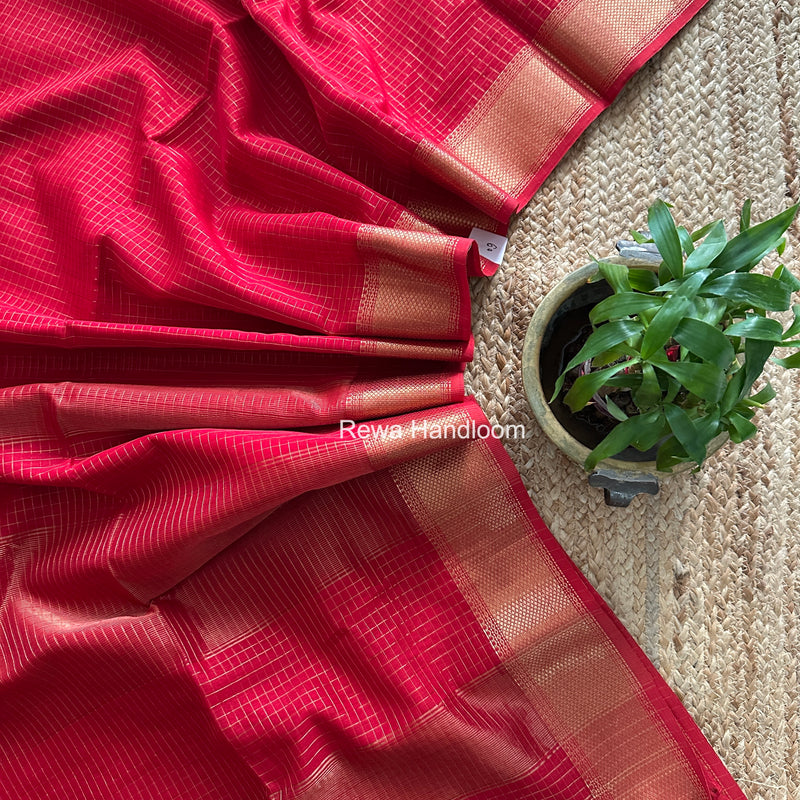Maheshwari Red Zari Checks Saree ZCHX486