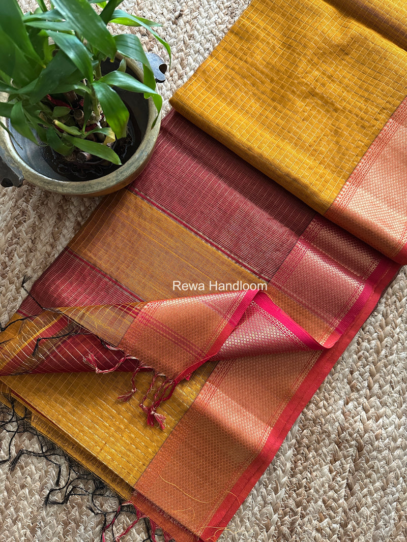 Maheshwari Zari Checks Saree
