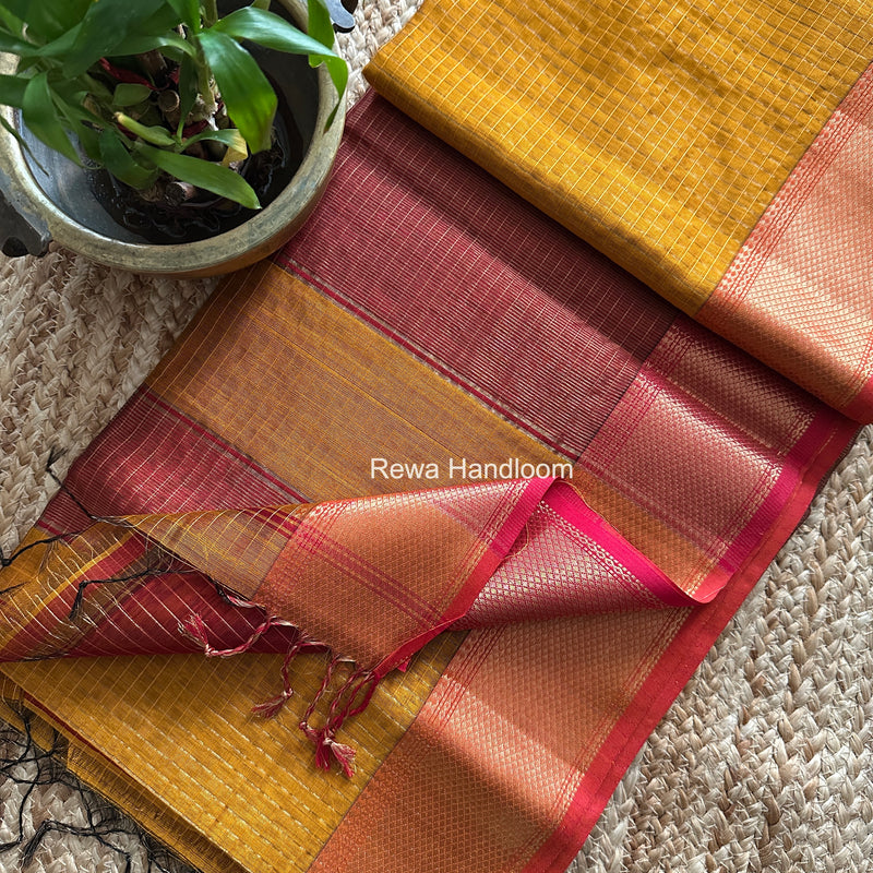 Maheshwari Zari Checks Saree