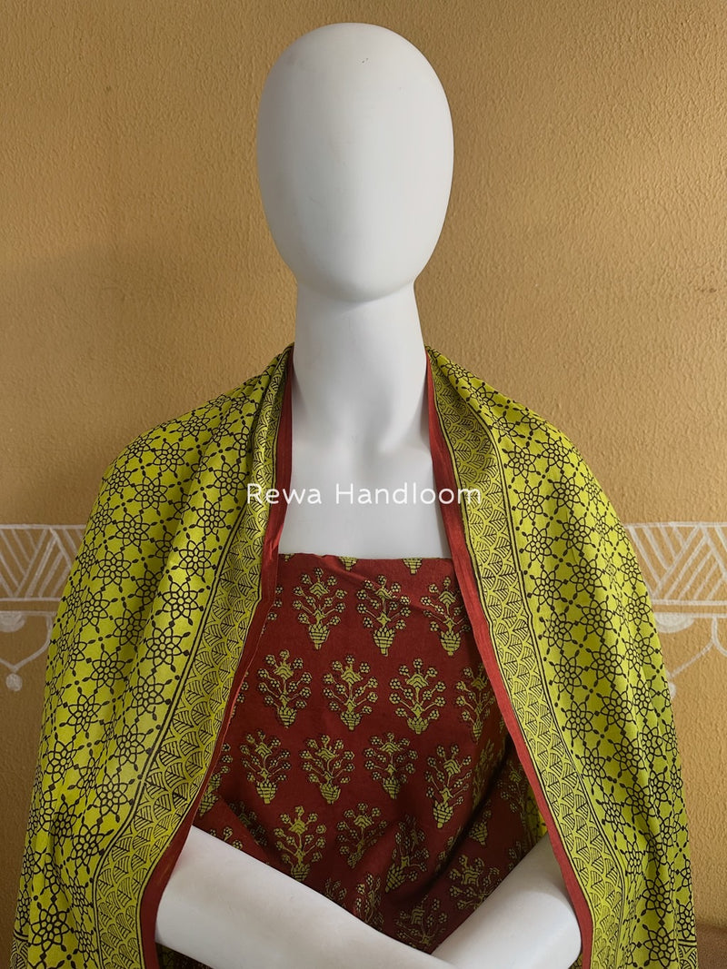 Red-Yellow Bagh Print Cotton Suit BGCSJ063