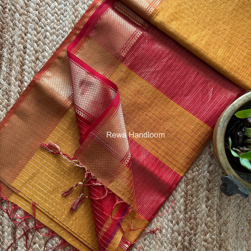 Maheshwari Zari Checks Saree