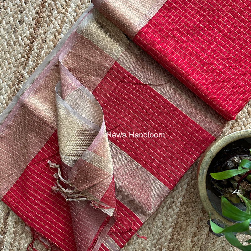 Maheshwari Zari Checks Saree