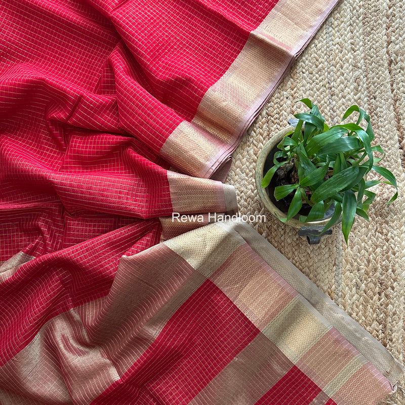 Maheshwari Red Zari Checks Saree ZCHX468