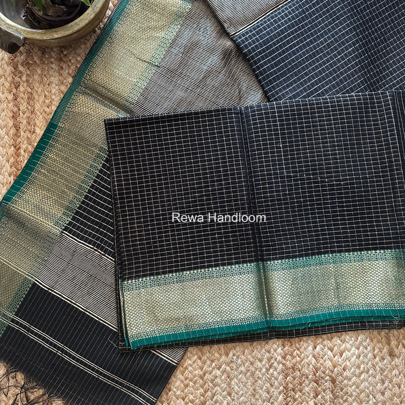 Maheshwari Black Zari Checks Saree ZCHX495