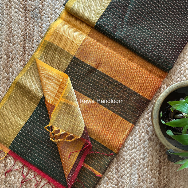 Maheshwari Zari Checks Saree