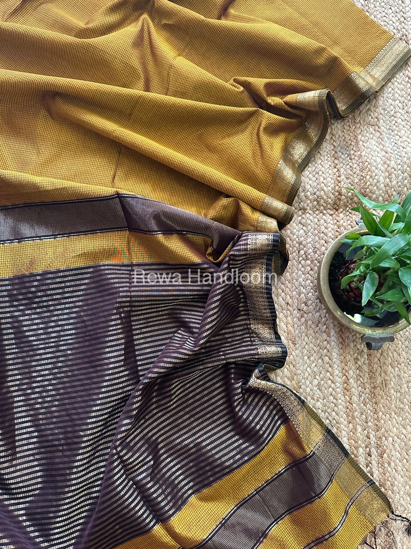Maheshwari Garbha Reshami Silk Saree