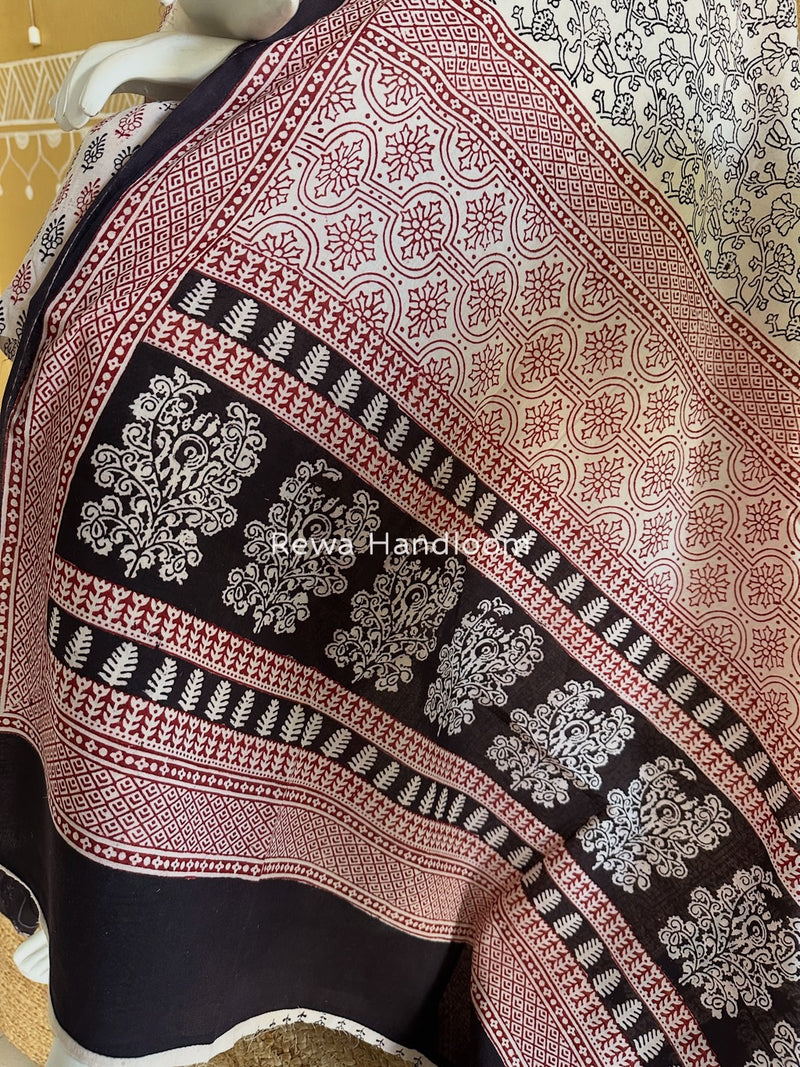 White-Black Bagh Print Cotton Suit BGCSJ052