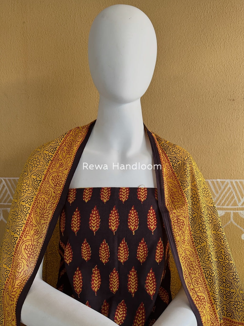 Black-Yellow Bagh Print Cotton Suit BGCSJ080