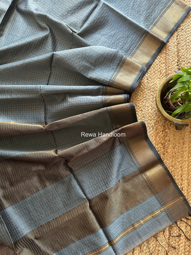 Maheshwari Grey Zari Checks Saree ZCHX460