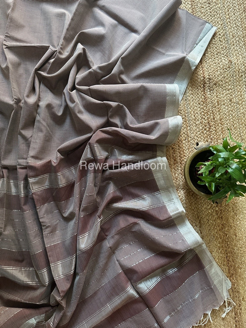 Maheshwari Self Checks Saree