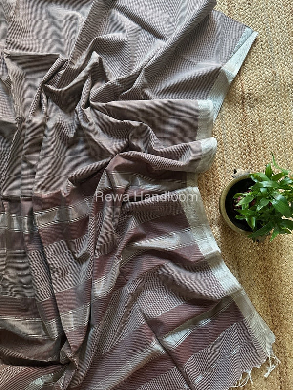 Maheshwari Self Checks Saree