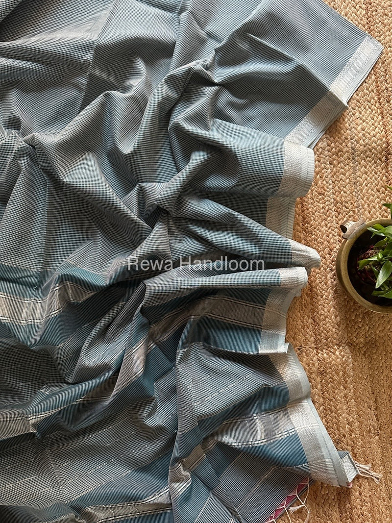 Maheshwari Self Checks Saree