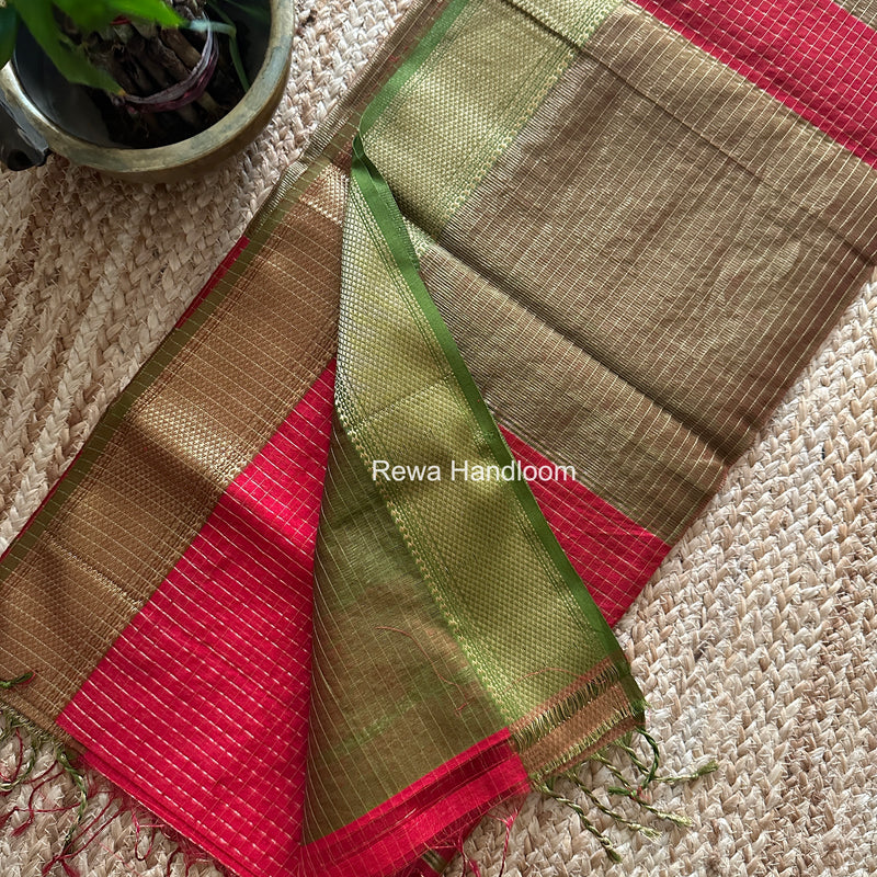 Maheshwari Red Zari Checks Saree ZCHX445