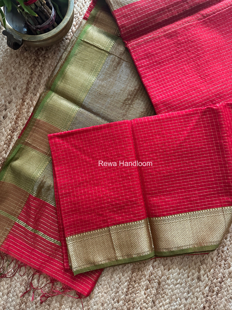 Maheshwari Red Zari Checks Saree ZCHX445