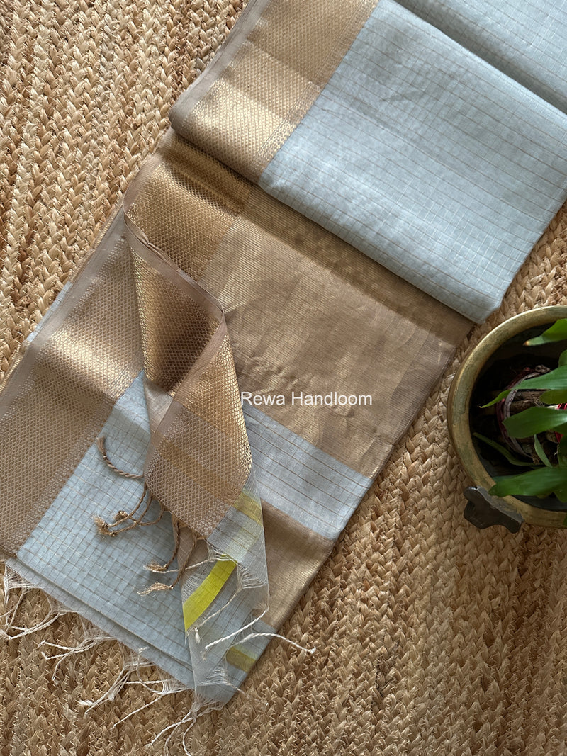 Maheshwari Zari Checks Saree