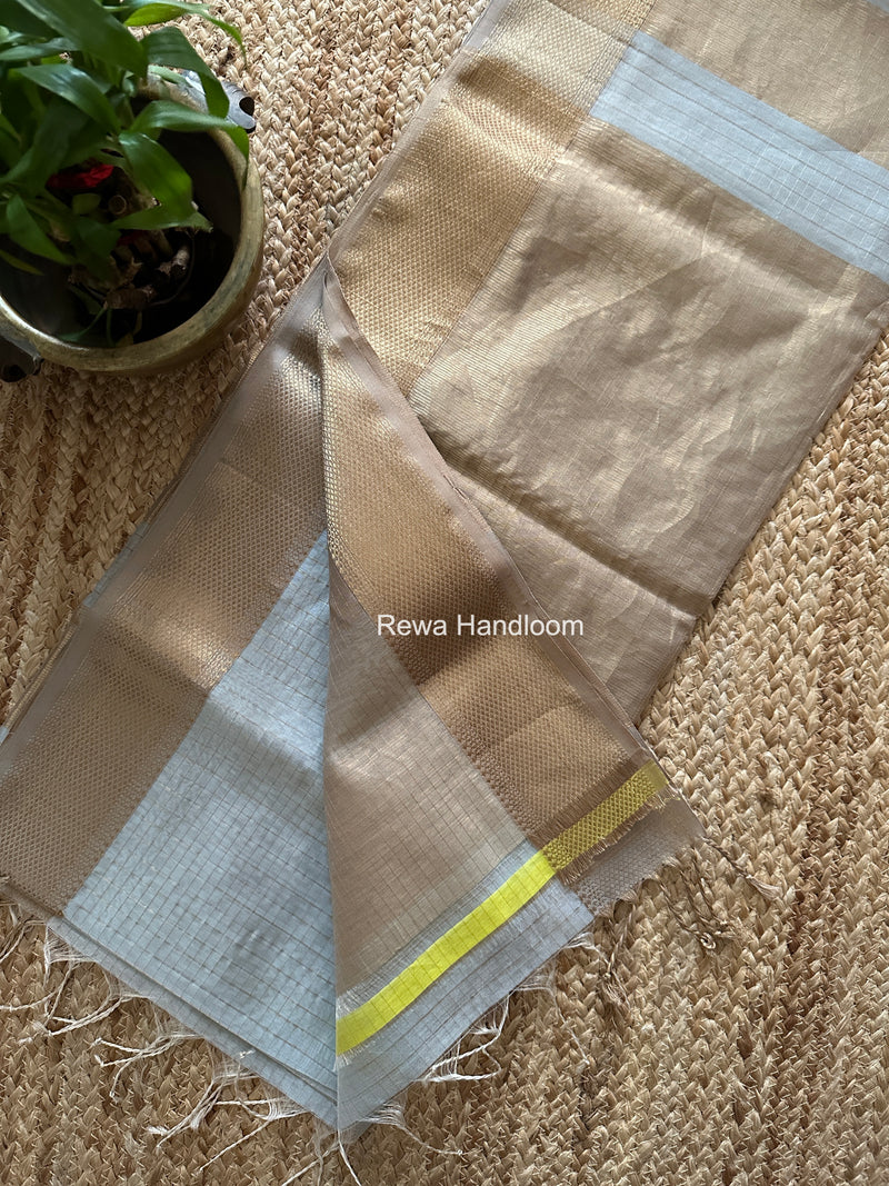 Maheshwari Light Grey Zari Checks Saree ZCHX453