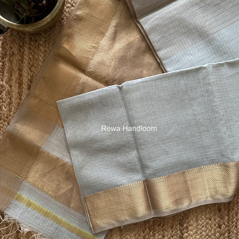Maheshwari Light Grey Zari Checks Saree ZCHX453