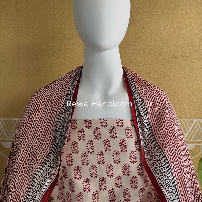 White-Red Bagh Print Cotton Suit BGCSJ099