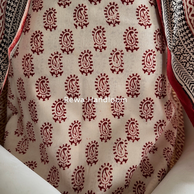 White-Red Bagh Print Cotton Suit BGCSJ099