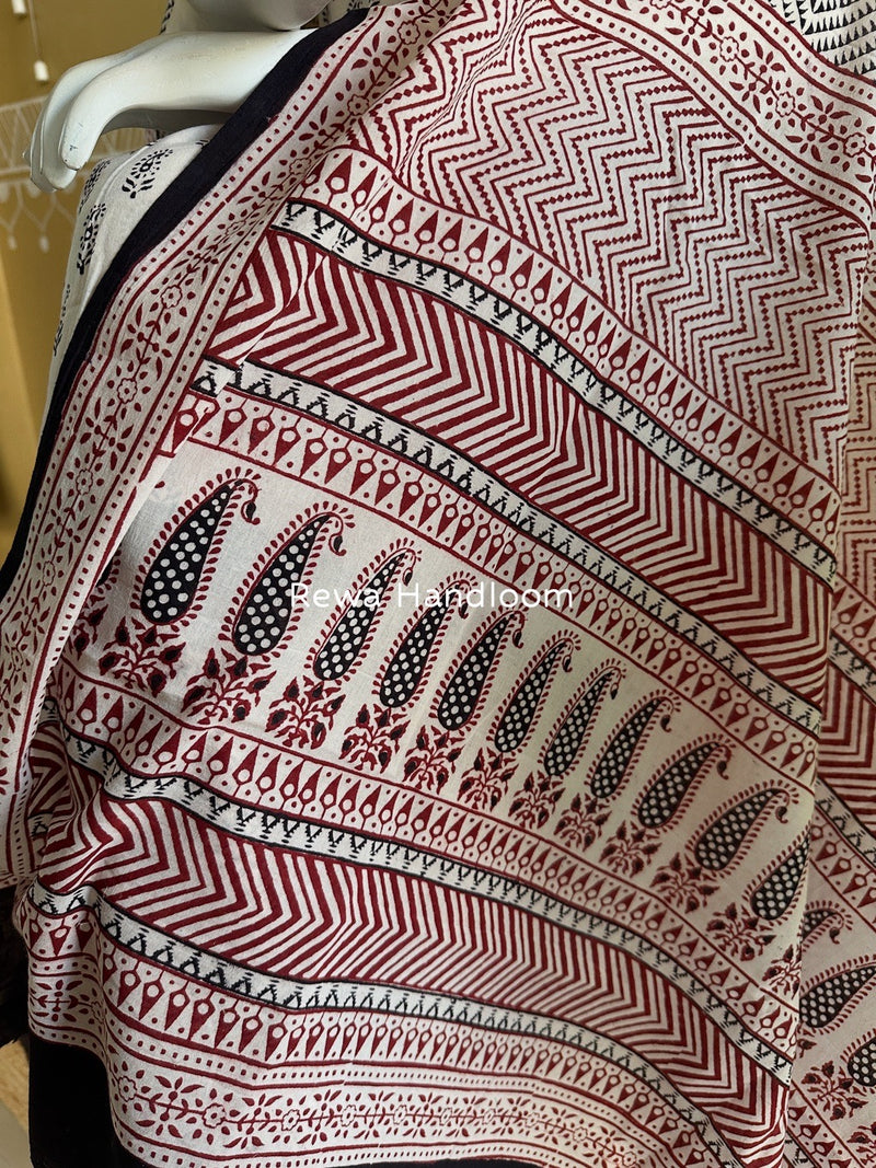 White-Black Bagh Print Cotton Suit BGCSJ0140