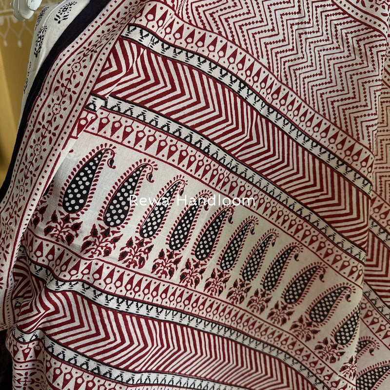 White-Black Bagh Print Cotton Suit BGCSJ0140