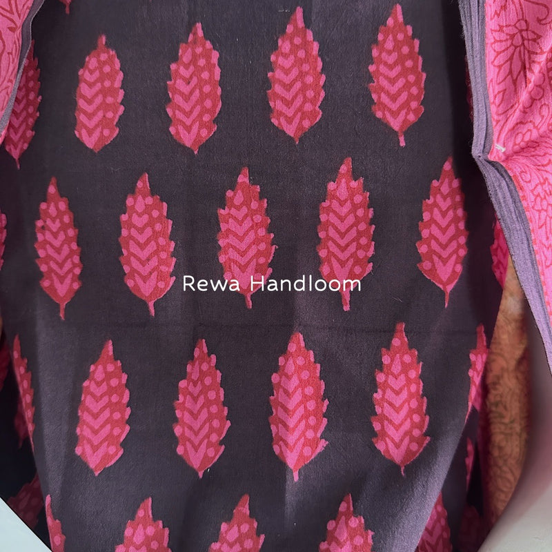 Black-Fuchsia Bagh Print Cotton Suit BGCSJ0114