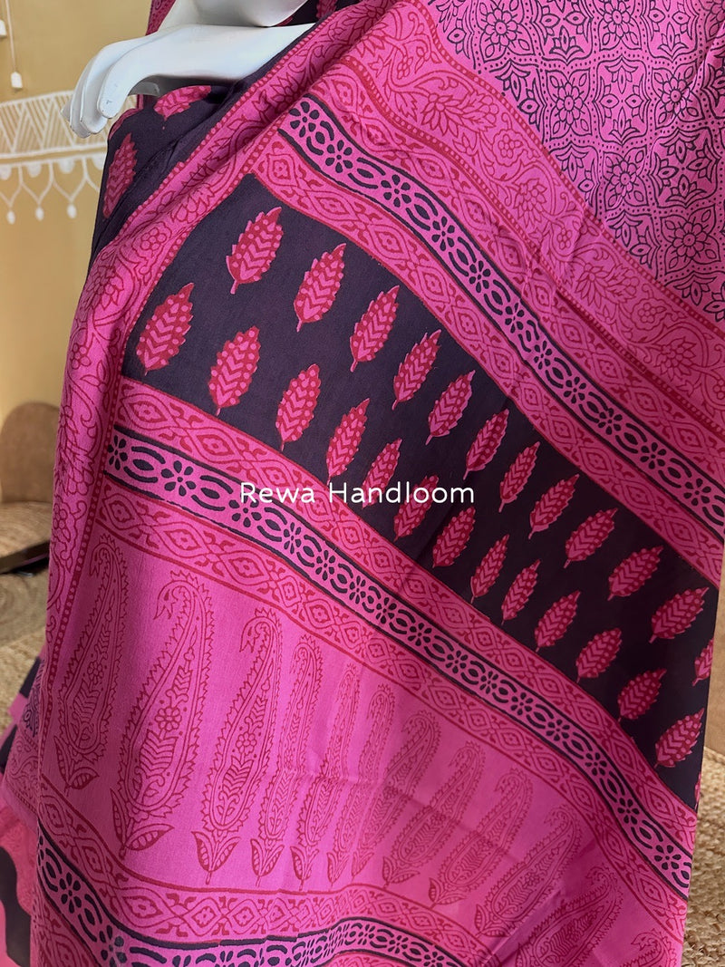 Black-Fuchsia Bagh Print Cotton Suit BGCSJ0114