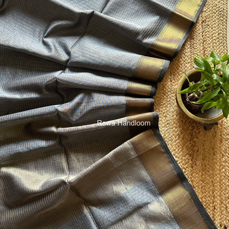 Maheshwari Grey Zari Checks Saree ZCHX469
