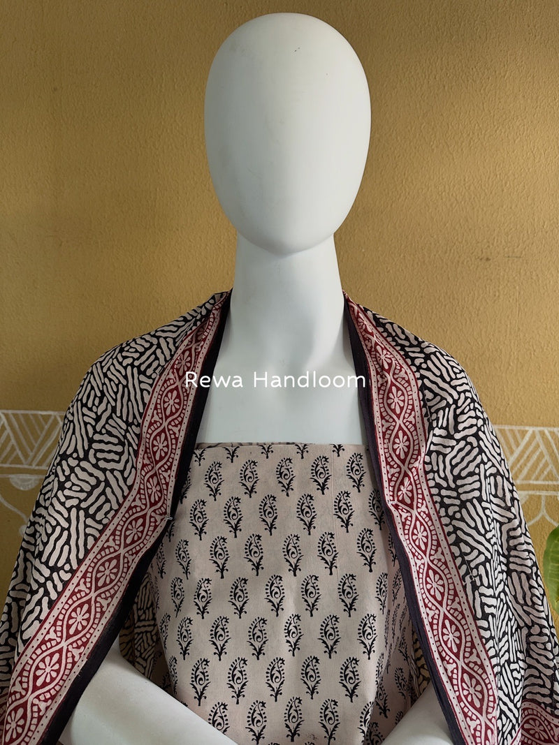 White-Black Bagh Print Cotton Suit BGCSJ0115