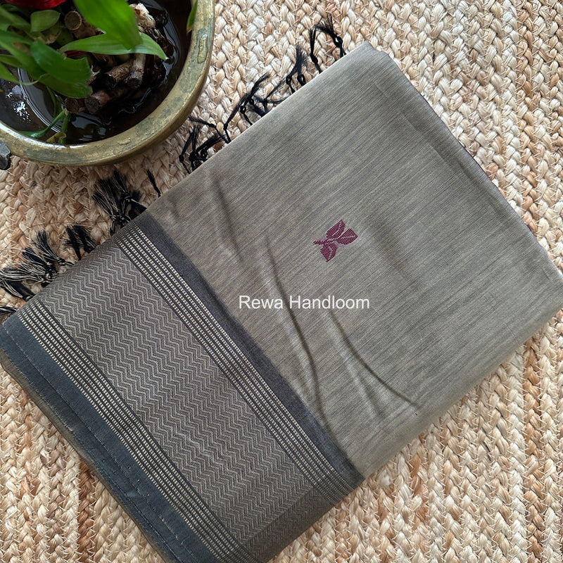 Maheshwari Beige Resham Thread Butti Saree RBS04