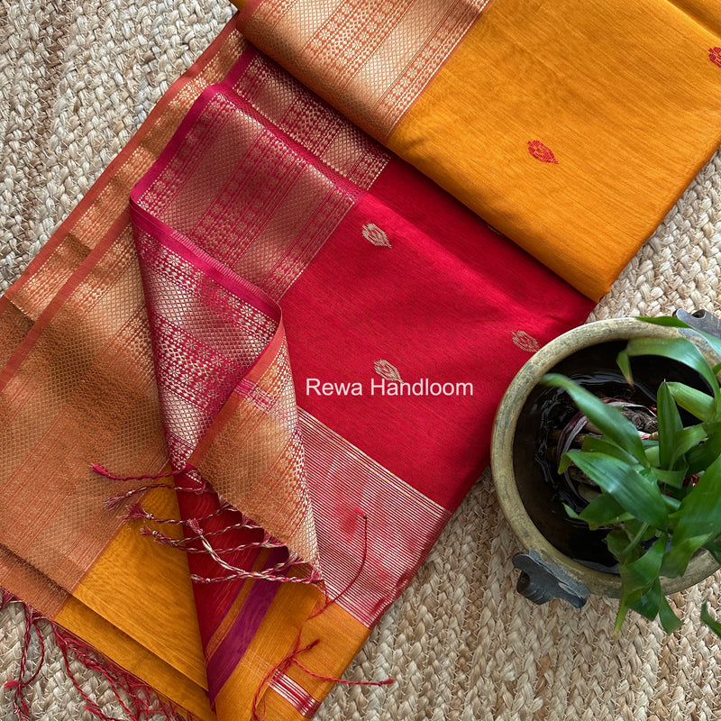 Maheshwari Flower Butti Saree