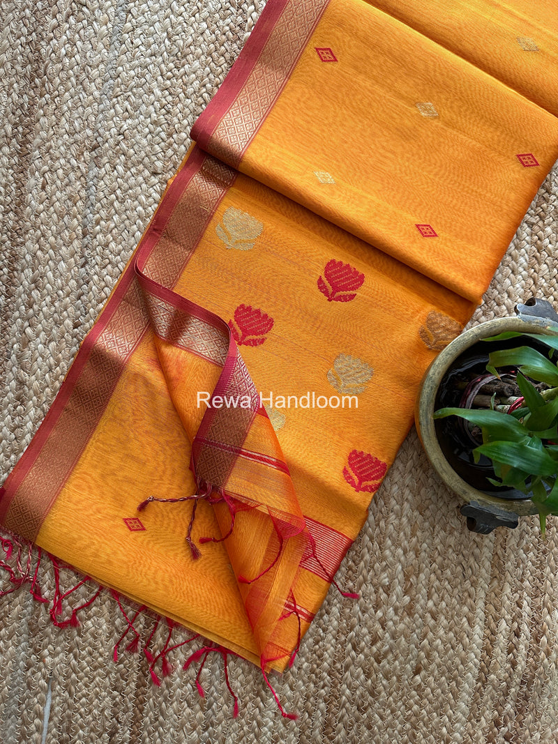 Maheshwari Lotus Butta Saree
