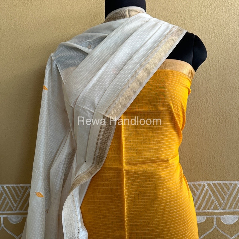 Maheshwari Dark Yellow-White Peacock Buta-Buti Top-Dupatta Set BTP0206