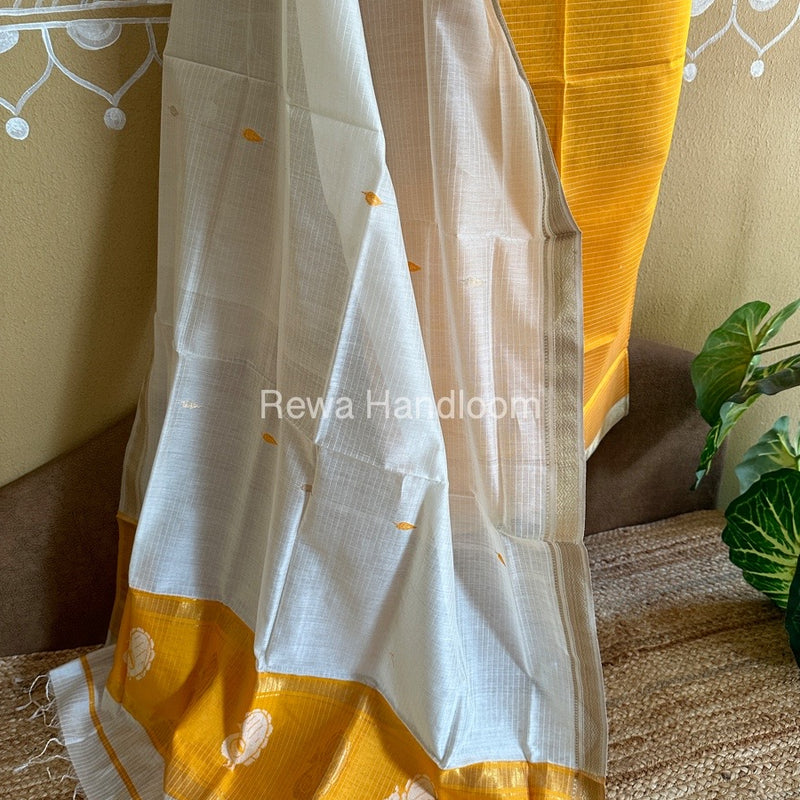 Maheshwari Dark Yellow-White Peacock Buta-Buti Top-Dupatta Set BTP0206