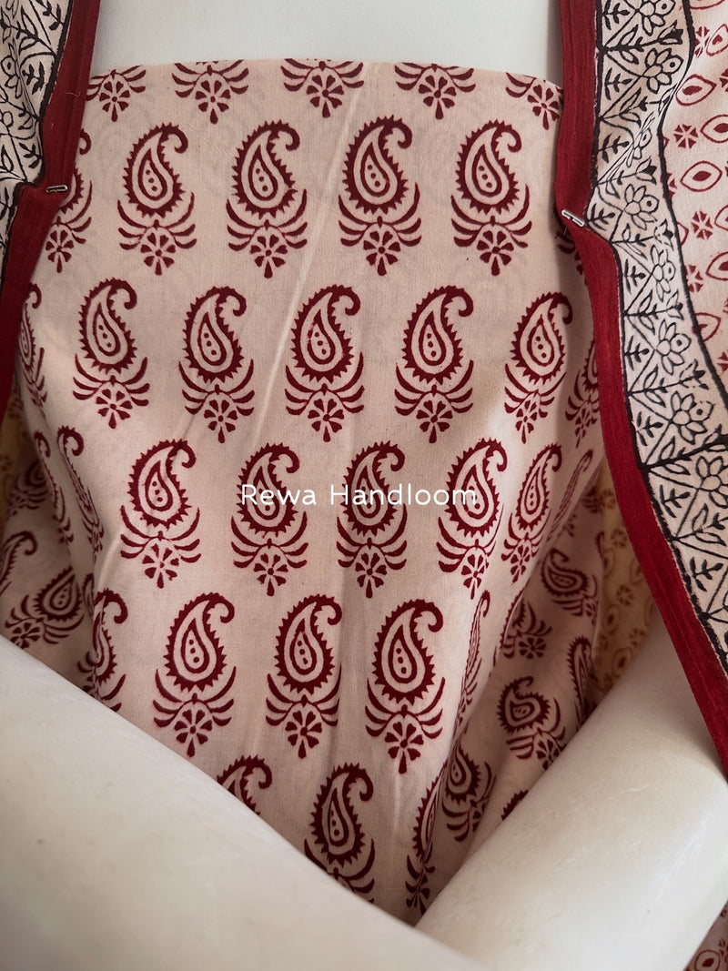 White-Red Bagh Print Cotton Suit BGCSJ0123