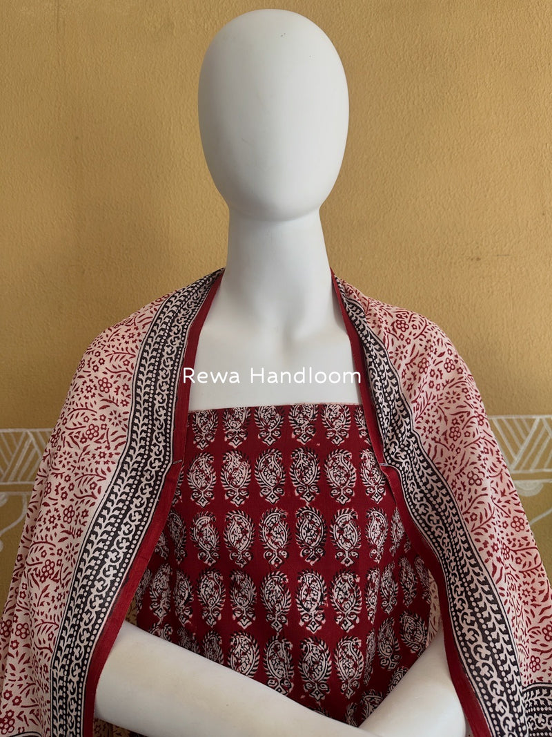 Red-White Bagh Print Cotton Suit BGCSJ0117
