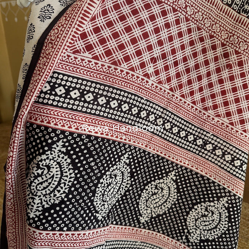 White-Black Bagh Print Cotton Suit BGCSJ0131