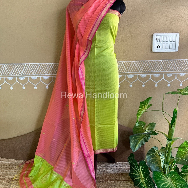 Maheshwari Parrot Green-Pink Peacock Buta-Buti Top-Dupatta Set BTP0252