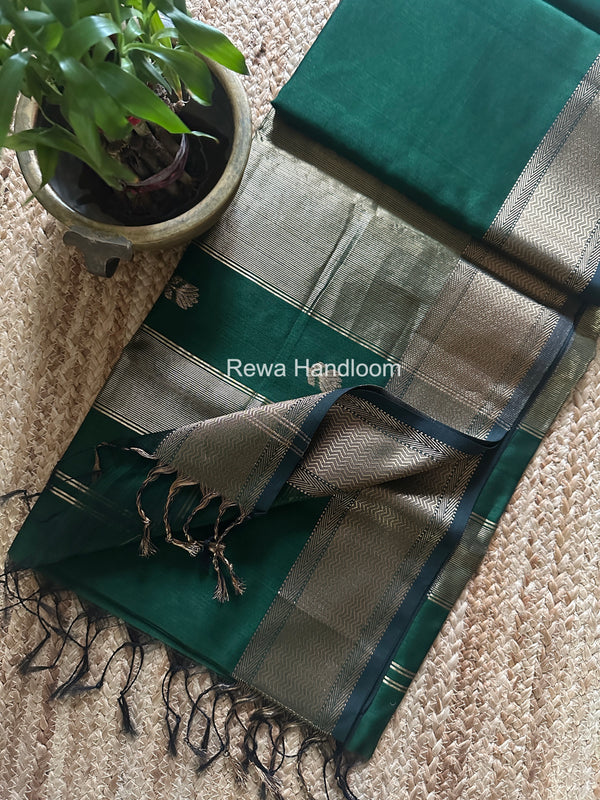 Maheshwari Lotus Butta Saree