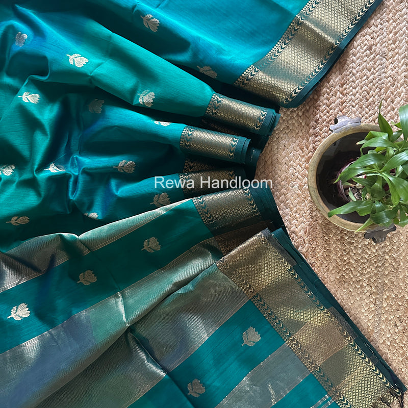 Maheshwari Green Lotus Shaded Butta Saree SLB030