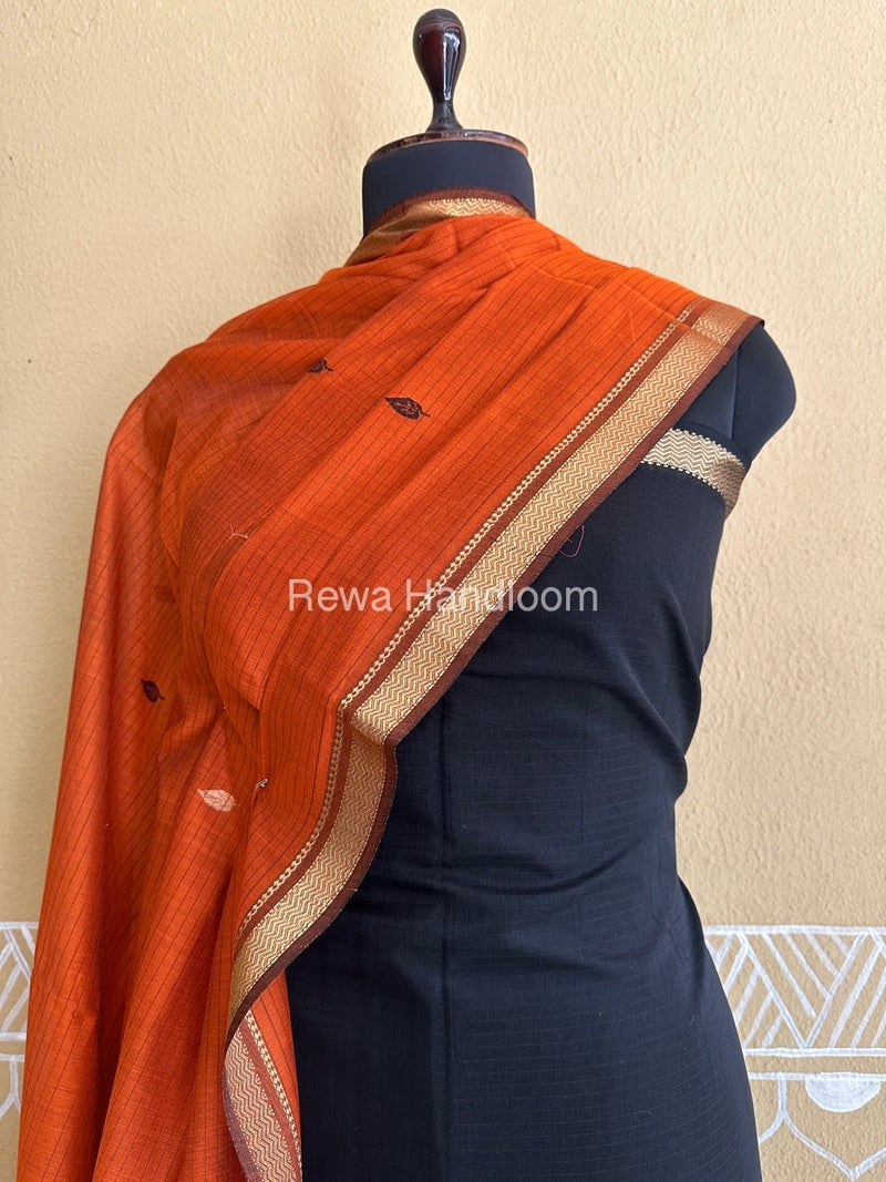 Maheshwari Black-Rust Peacock Buta-Buti Top-Dupatta Set BTP0270