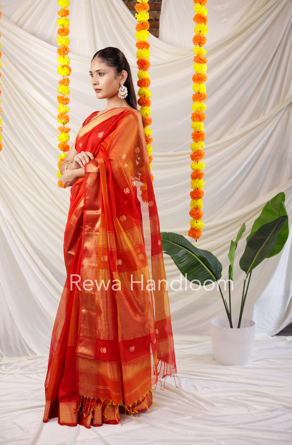 Maheshwari Lotus Shaded Butta Saree