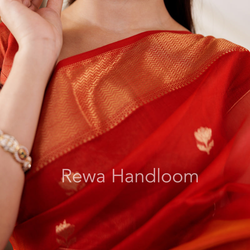 Maheshwari Red Lotus Shaded Butta Saree SLB07