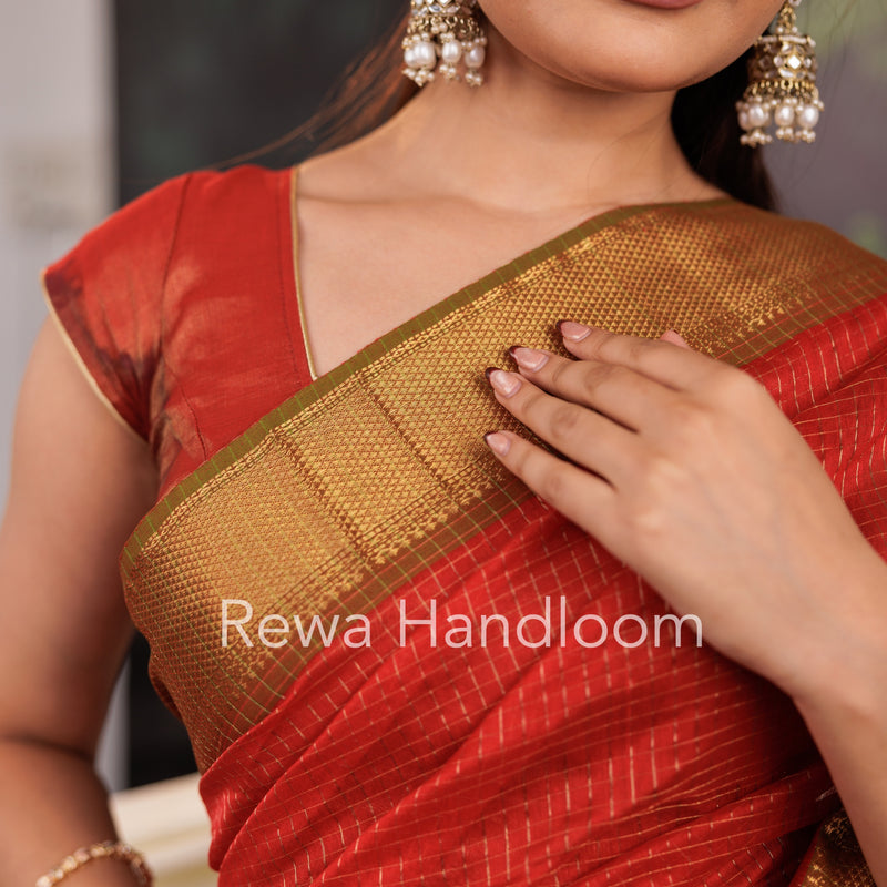 Maheshwari Red Zari Checks Saree ZCHX445